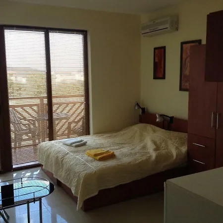Apartments Primorsko Aparthotel