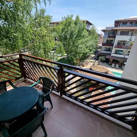 Apartments Primorsko بريمورسكو